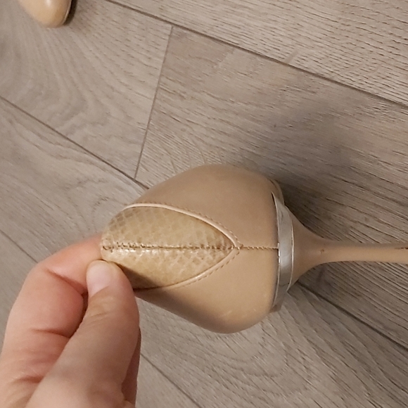 Sam Edelman Nude Leathrt Heels with snakeskin and metallic accent - Picture 3 of 5